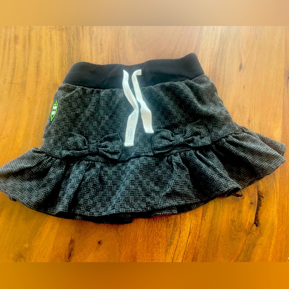 Peekaboo Beans Skirt 4T